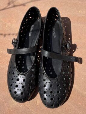 Bernardo perforated ballet flats